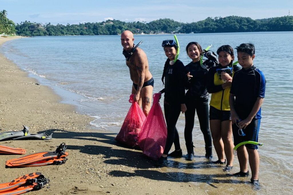 beach clean up