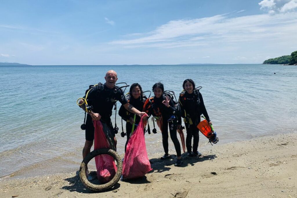 beach clean up