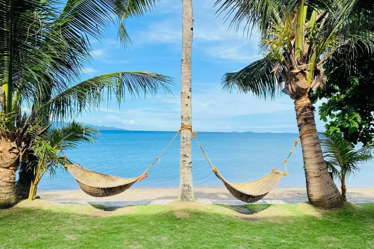 BADLADZ Beach Area - Best Resort in Puerto Galera / Solar Powered
