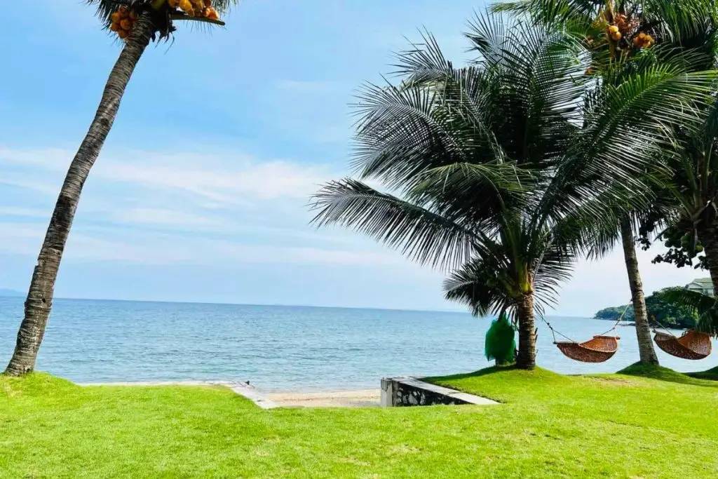BADLADZ Beach Resort Beach Area